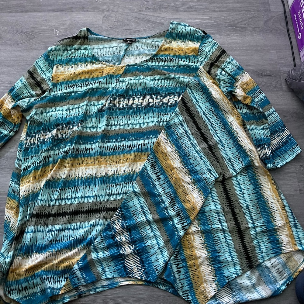 Quarter sleeve shirt